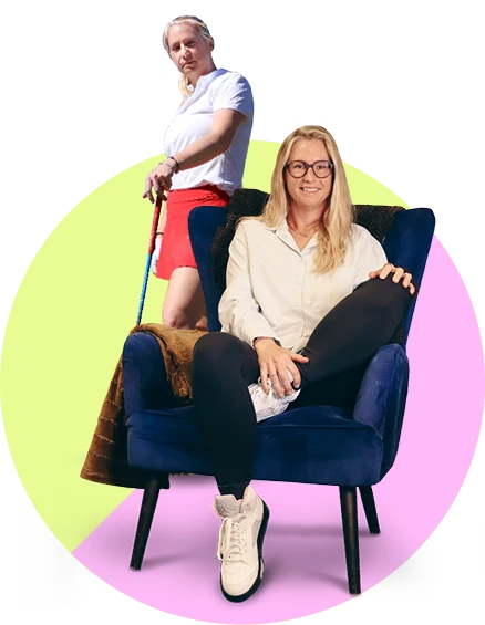 Julia Wuttke Feel Better Golf Coach & Health Coach, sitting and golfing